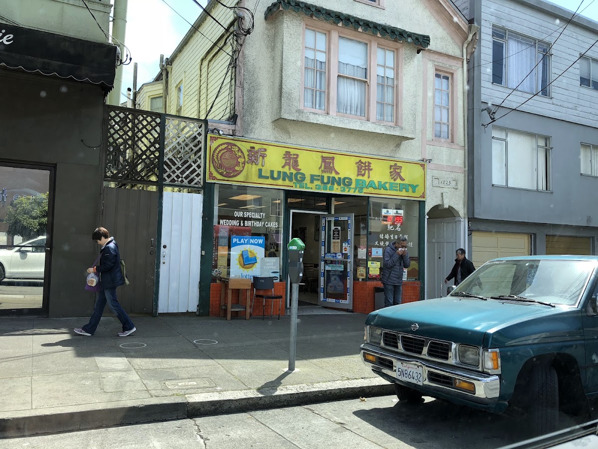 Lung Fung Bakery